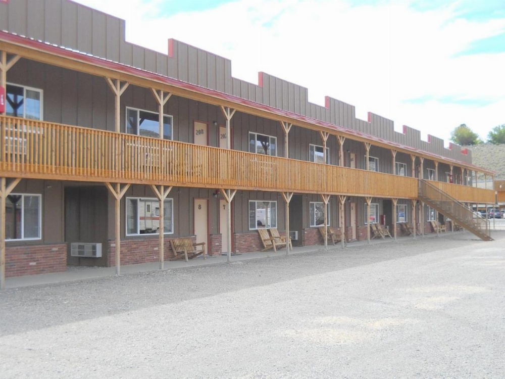 Big Bear Motel Image 11