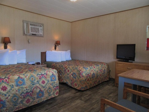 Big Bear Motel image 15