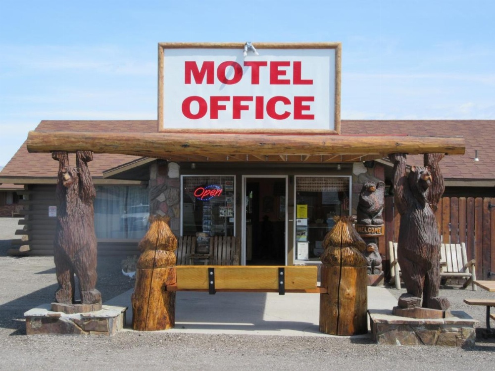 Big Bear Motel Image 21