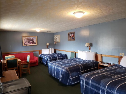 Big Bear Motel image 26