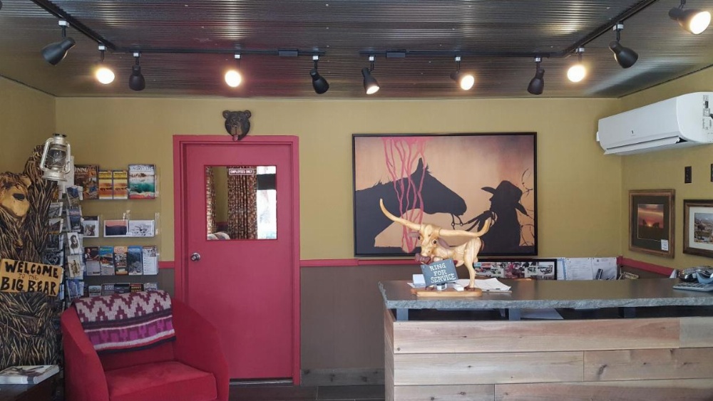 Big Bear Motel Image 32