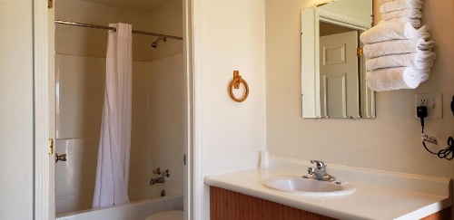 Big Bear Motel image 35